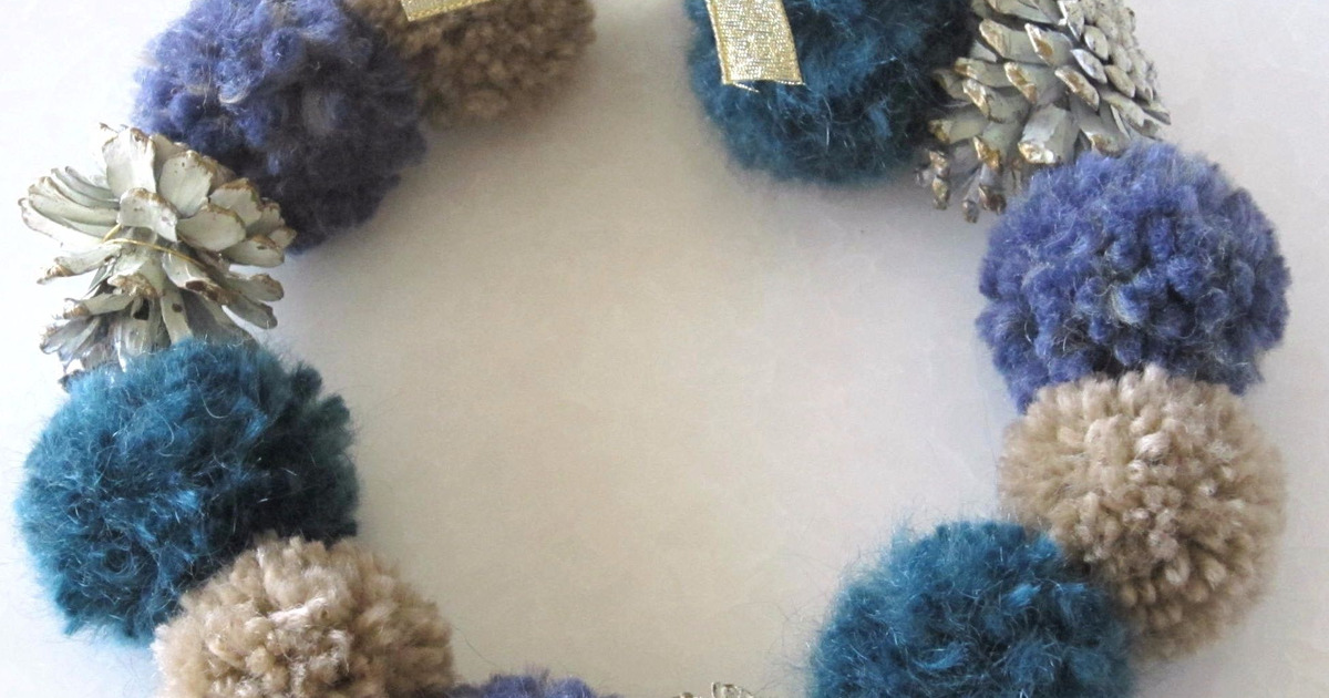 クリスマスのリース 毛糸かぎ針編みで手作り 作品紹介- あみーず