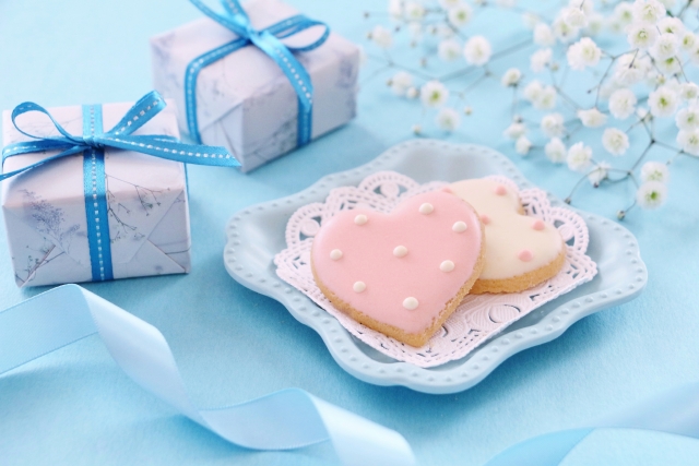 ホワイトデーのお返しの意味は？本命や義理は子どもの気持ちを優先して決めようるるぶKids