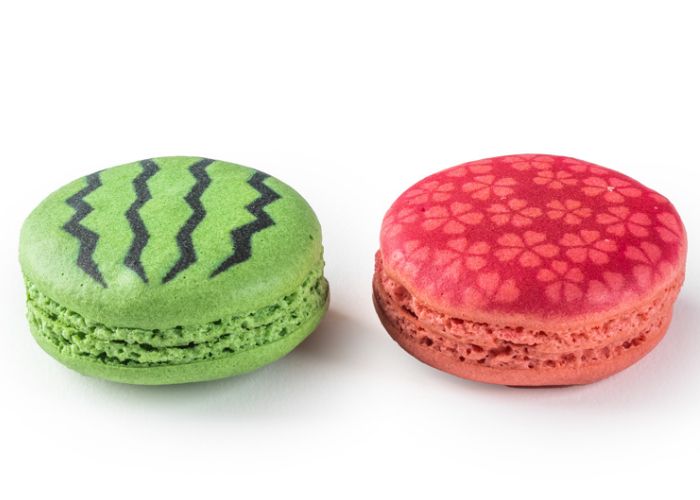 Amazon.co.jp: わらいみらい 太っちょ マカロン トゥンカロン 韓国マカロン 個包装 スイーツ 6個入ハロウィン: 食品・飲料・お酒