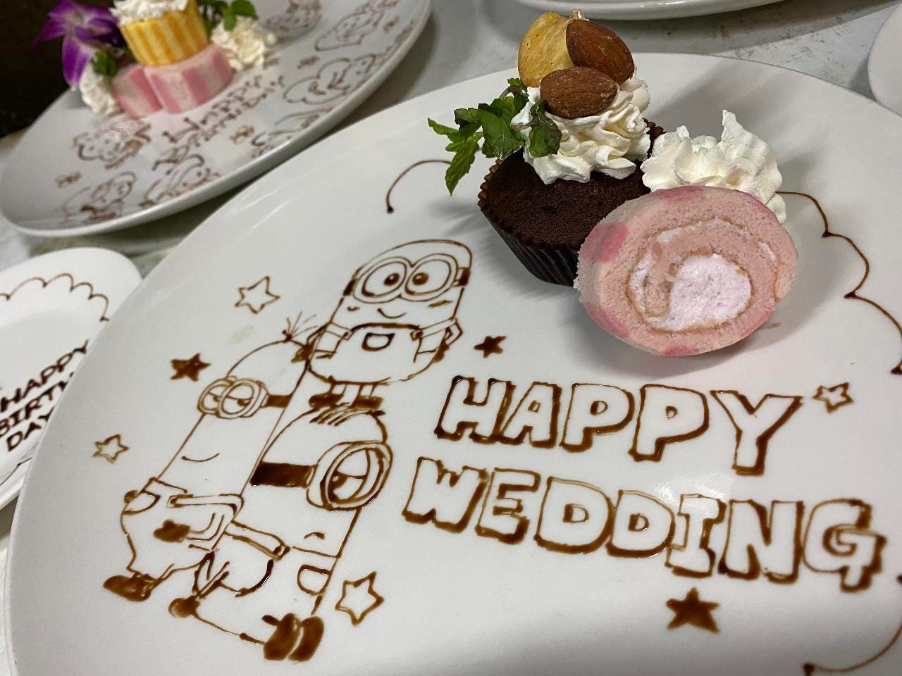 ウエディング ディ プレート すみっこ ぐらし プラレール ハッピーウェディング ケーキプレート チョコレート 結婚の写真素材 すみっこ