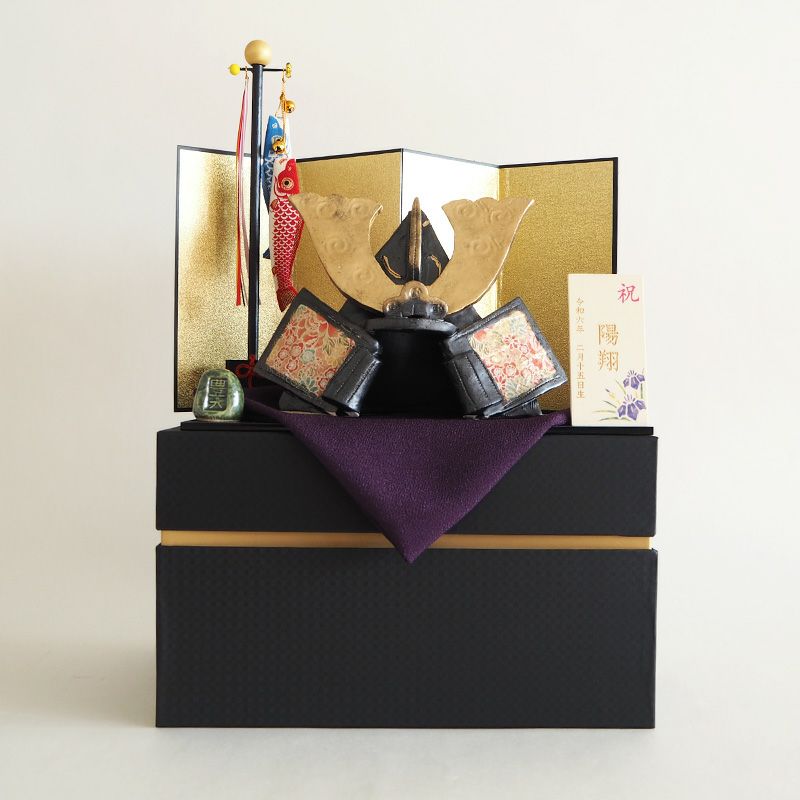 兜飾り 五月人形 兜 端午の節句 ガラスケース飾り 五月人形 兜ガラスケース飾り翠雲 金 初節句お祝い 五月人形 兜飾り ケース飾り 端午の節句こどもの日 節句祝い おしゃれ コンパクト -ギフトプラザオンライン - プレゼント＆ギフトのギフトモール