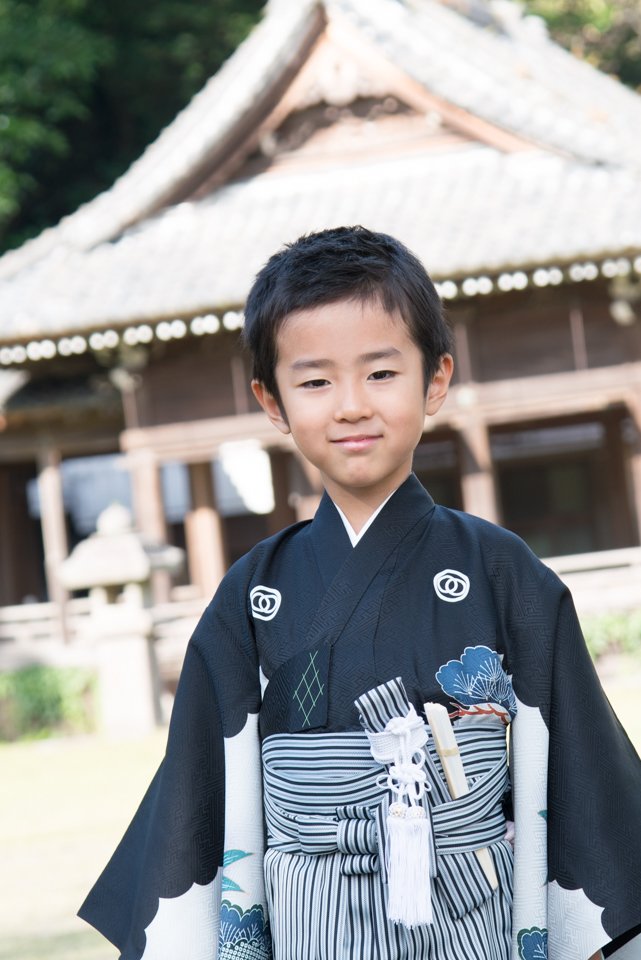 照国神社近くの姉妹店「スタジオアミ」フォトハウスまつき