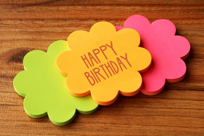 誕生日に使える英語メッセージ22選！ネイティブが使う定番からジョークまでご紹介b わたしの英会話 - 女性のためのマンツーマン英会話