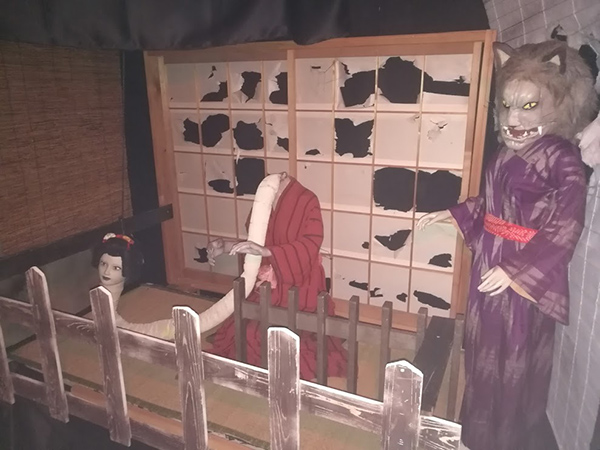 お化け屋敷目玉の作り方 簡単TikTok