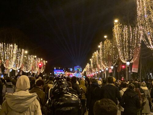 フランスのクリスマスの過ごし方：パリで冬を思いきり満喫しよう！クリスマス大好き