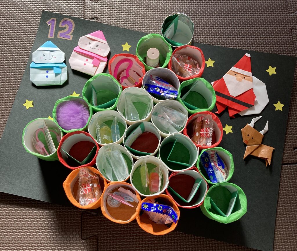 100均、無印良品 暮らし上手の4人が用意したアドベントカレンダーは？ LEE