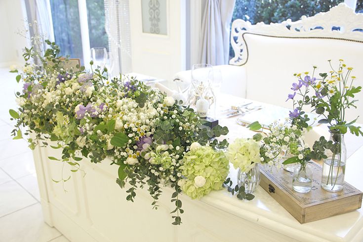 スタイル別 会場装花オールシーズン・白＆緑：クリアホワイト Clear WhiteFlowers by kukka designクッカデザイン札幌&東京・花屋