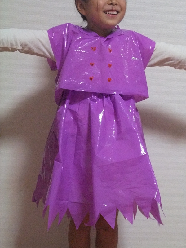 カラー ビニール袋 10枚組 お遊戯会 学芸会 衣装 演劇 仮装 発表会 手作り ポリ袋 ズボン ワンピース ベスト はっぴ