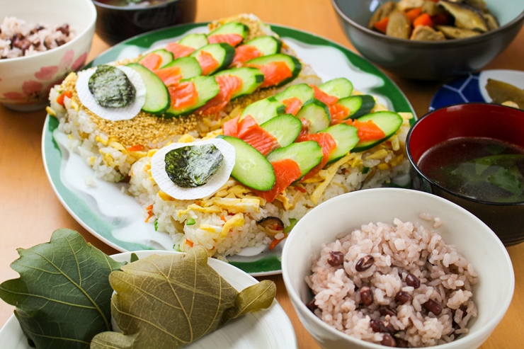 男の子と女の子の初節句をお祝い！おもてなし料理・衣装・飾り付けを詳しく解説ままとごはん