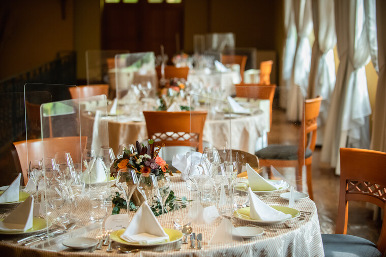 和婚・和風な会場に合う結婚式の装花実例！コーディネートのコツもご紹介結婚ラジオ結婚スタイルマガジン