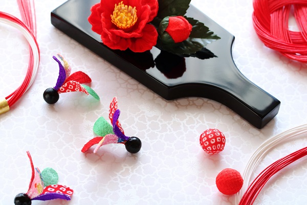 羽子板≪はごいた≫２枚 羽根付き セット 海外にも人気の日本伝統の遊びグッズ - 学校教材販売のエコールＮＥＴ