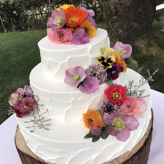 ウェディングケーキの三段には一段ずつの意味があるんです。千葉・市川 オリジナルウェディングププロデュース・結婚相談所ハセガワブライダルサロン