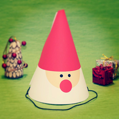 色画用紙で クリスマス帽子 を作ろう