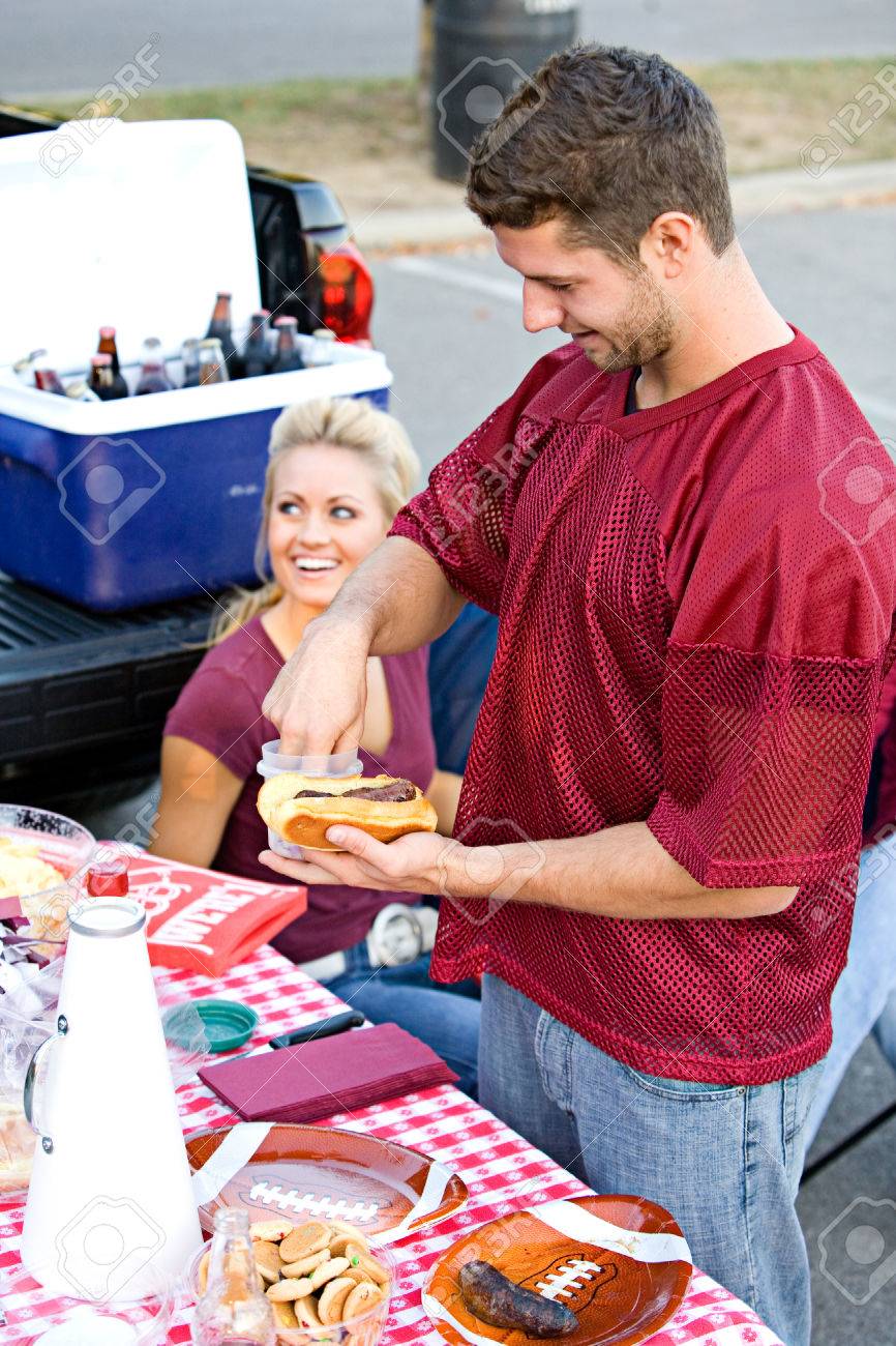 Tailgate party - Wikipedia