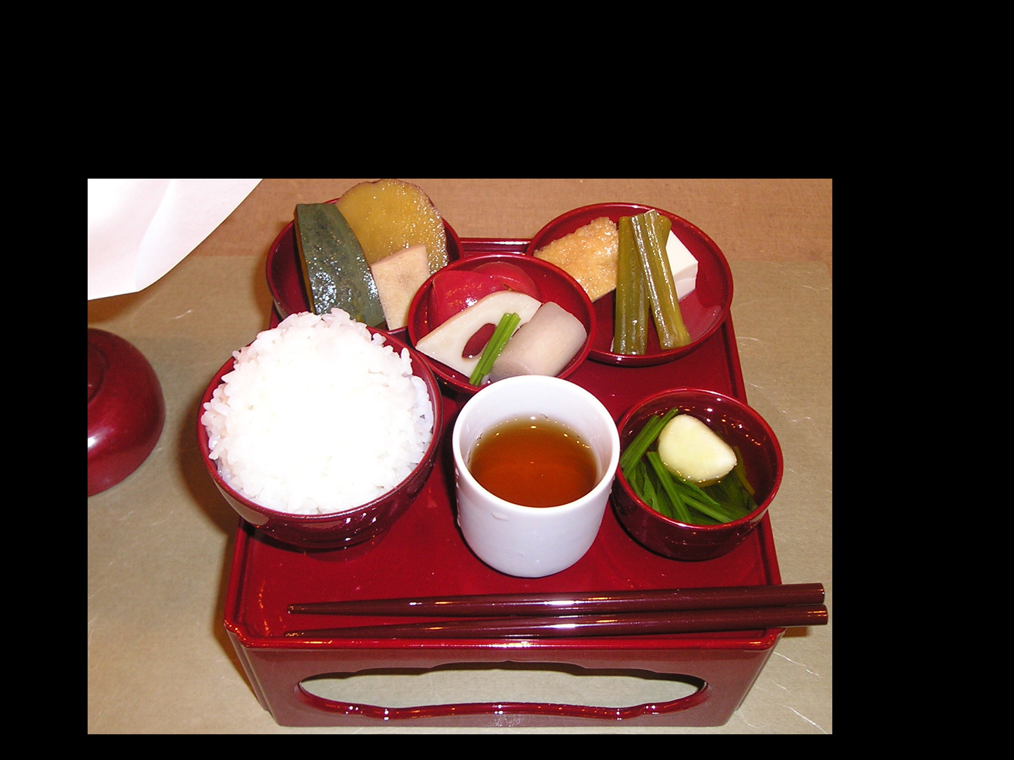 京の地蔵盆～清水寺の二年坂～日記舞妓体験・舞妓変身スタジオ四季京都舞妓体験「四季」は綺麗がちがいます