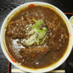 オモウマい店の取材を受けた山形グルメ&ラーメン⁡ 山形でランチのお店を探していたら、偶然 オモウマいに出ていたお店を発見！ ⁡ みどり食堂山形県 鶴岡市みどり町13-18⁡ どんなものかしら？と食べに行ってみました ・ まず、おや？っと思ったのが 独特な表記をされ