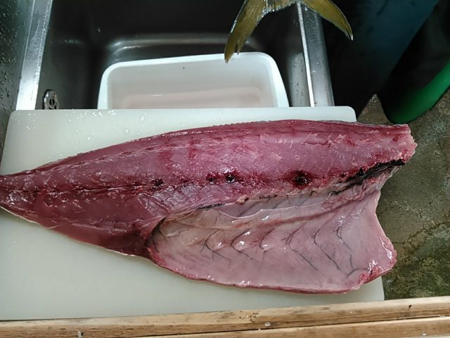 お正月と鮭の素敵な関係！北海道・東日本の正月には馴染み深い”正月の鮭”飯坂冨士商店