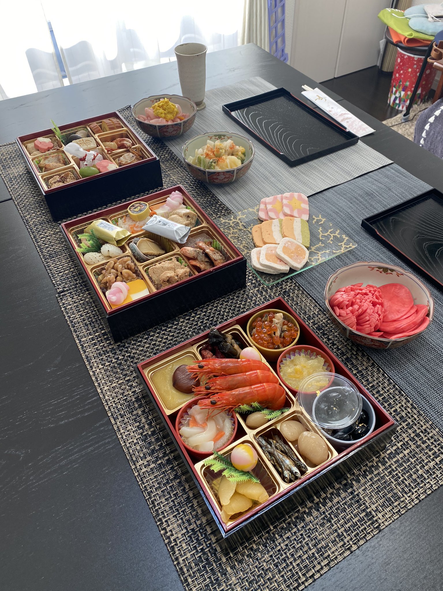 48時間タイムセール12 30お届け 2023年迎春おせち料理 割烹料亭千賀監修「千寿」冷凍 和風一段 全25品 – カウシェ