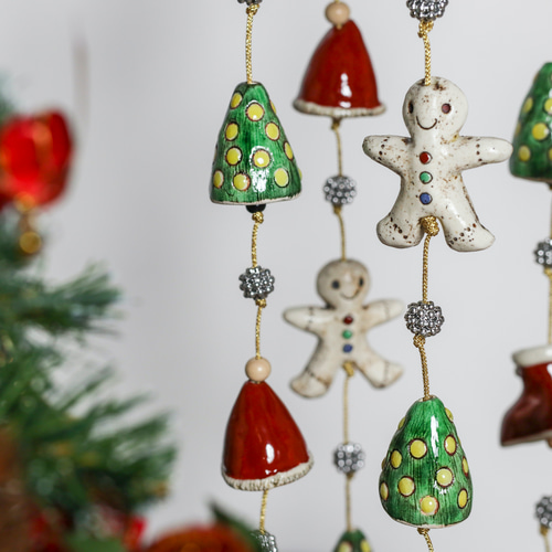 吊るし飾り 壁飾り もうすぐ楽しいクリスマス🎄😊🎶🧑‍🎄壁飾りと星の小皿🌟キャンドルライトを灯して🕯️あれやこれやと準備✨楽しいわ😌💕クリスマス サンタクローストナカイ星クリスマスツリー吊るし飾り壁飾りキャンドル星の小皿 皿折り紙 折り紙