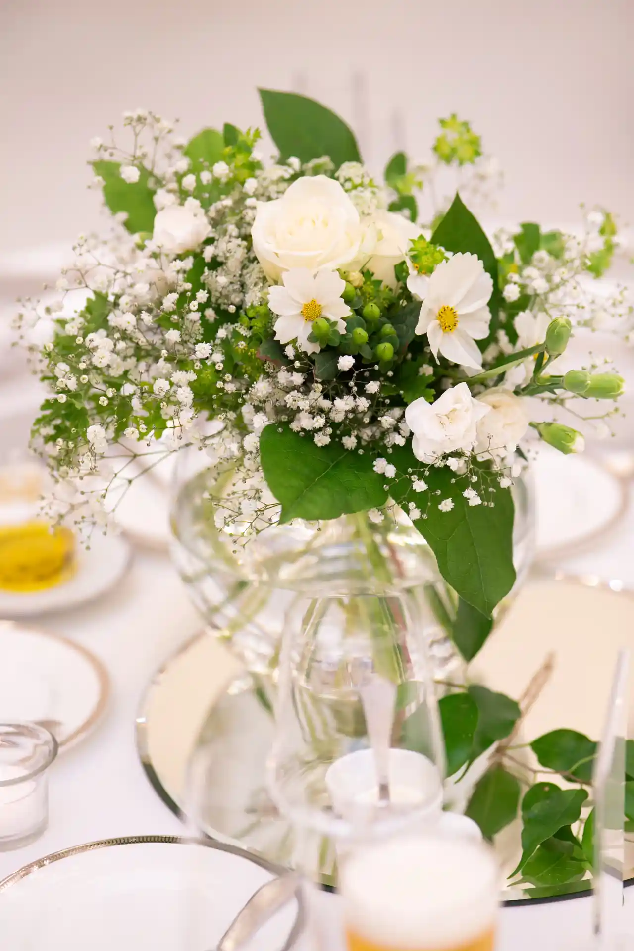 10 件の「装花」のアイデアを今すぐ保存結婚式 装花、テーブルコーディネート 結婚式、ウェディング 装花 など