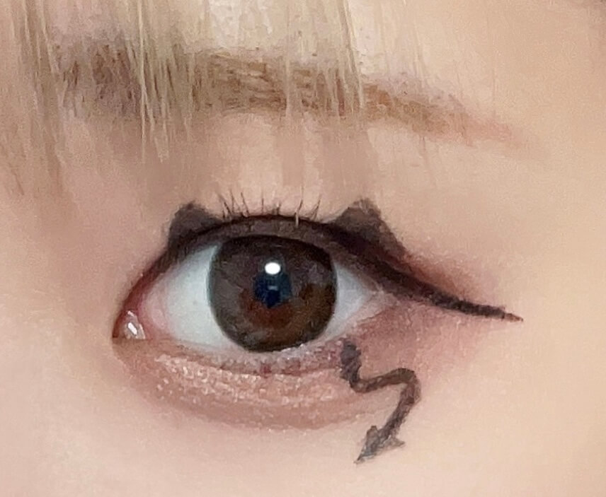 可愛い魔女メイクのやり方！ハロウィン仮装に使える簡単メイクメイク・メイクアップAll About