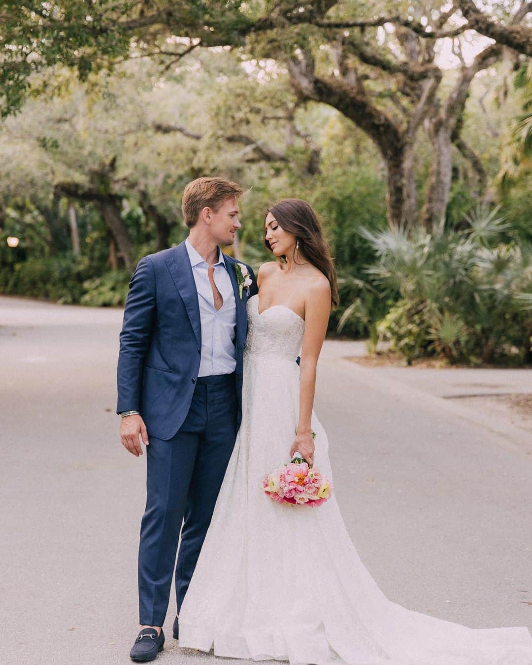 セリーヌ・ファラッチ X リトルミス プリント 新品☆CELINE セリーヌ ランダム ブランドロゴ レタリング