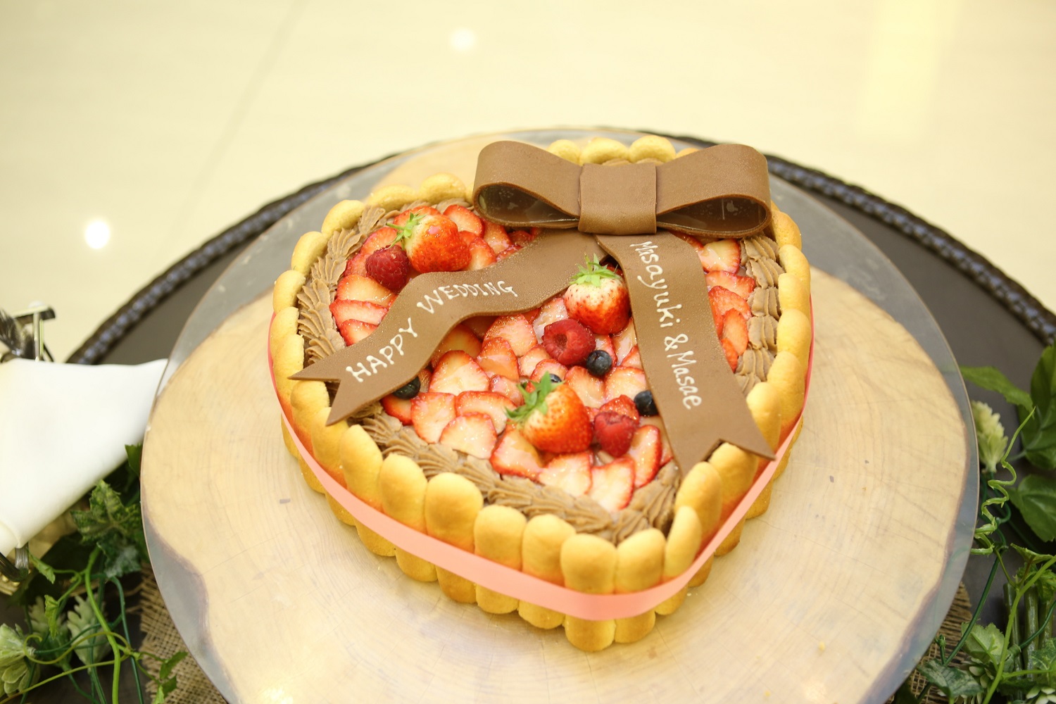 誰とも被らない珍しい個性的なオーダーオリジナルウェディングケーキmarry マリー