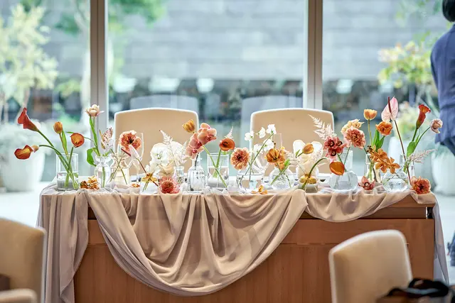 取引先の方の結婚式・披露宴へ贈るお祝い花と贈り方・マナー祝花の花助 贈答用の花の選び方やマナーをご紹介