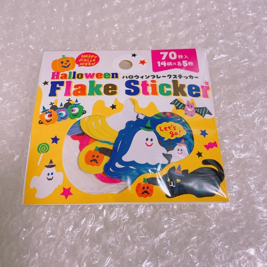 セリアのハロウィンつけまつげやネイルシール、ボディペイント紹介