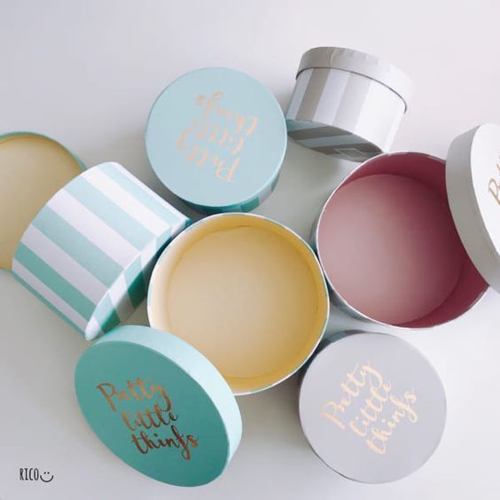 ダイソーで買える紙袋とギフトバッグ9選、110円でプレゼントを豪華に！ 100均 @DIME アットダイム