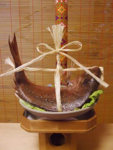 神饌と御神酒の順位と供える向き～神棚へのお供え品目一覧～神棚と日本