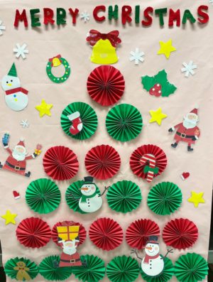 サンタが可愛い♡手作りクリスマスガーランド素材 サンタ・スノーマン・トナカイ・ツリーダウンロード販売HAPPY BIRTHDAYCRAFTS ハピバクラフト 〜誕生日の飾り付けや手作りメッセージカードのお店