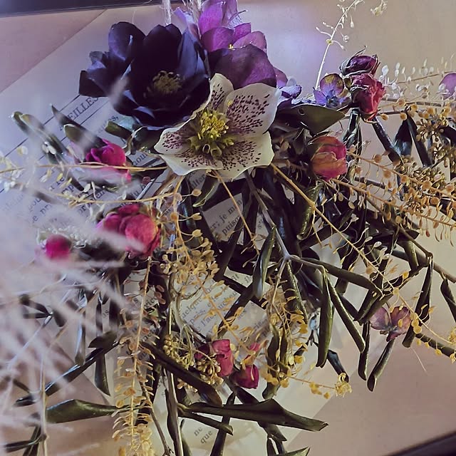 クリスマスローズのドライフラワーは花を下向きにして自然乾燥させて