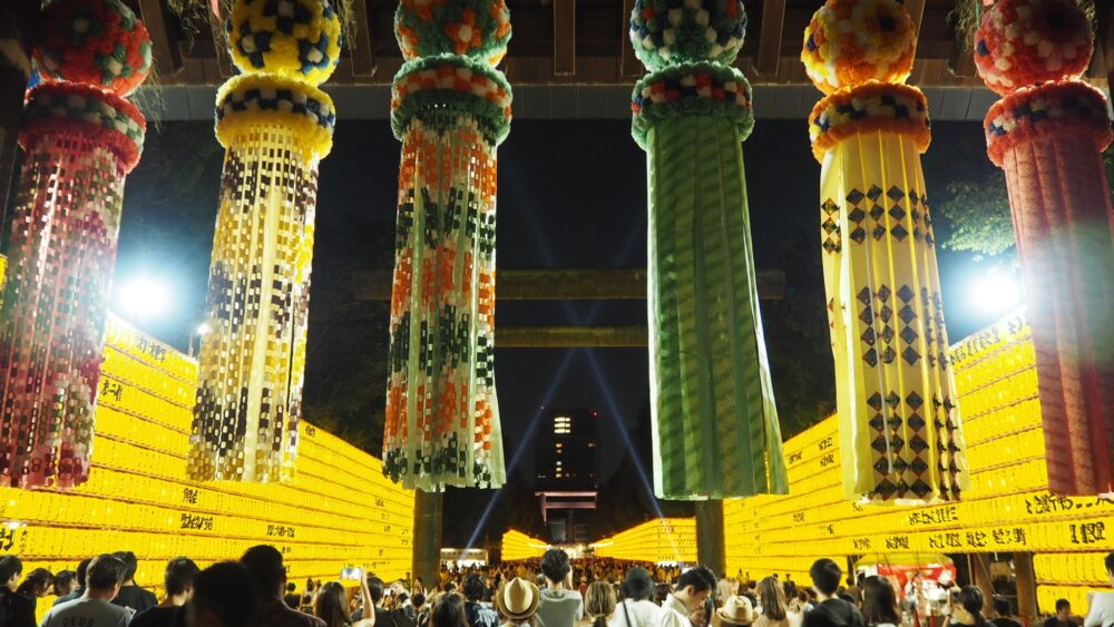 楽天市場 盆提灯 吊り下げ 提灯用ロウソク 電池灯 2号 単三乾電池2本入 盆ちょうちん用ローソク家紋提灯 お盆提灯 提灯 盆ちょうちん お盆盆飾り お盆飾り 初盆 新盆 旧盆 モダン ハセガワ仏壇 お盆供養 提灯用 ロウソク : 仏壇 仏具 神棚のハセガワ仏壇