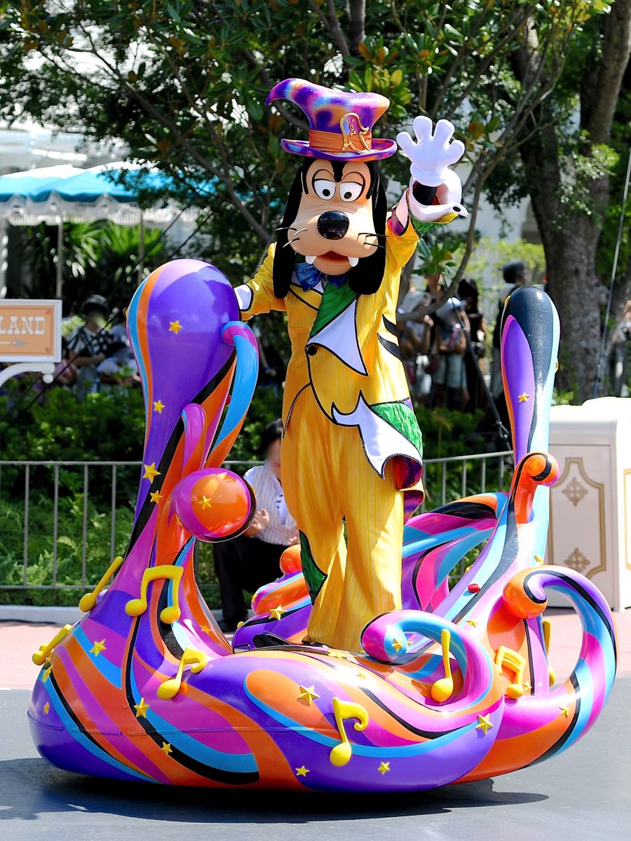 プラザのマックスフロート停止位置！ハロウィーン・ポップンライブLove Disney