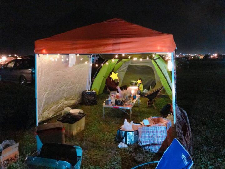 レイサの雨対策として購入。 カーサイドタープにも最高でした🤭 95プラドとレイサをタープで連結するのが夢です。 ブログに詳細書いてます。============================= みくゆう @mc____yu 服好きだったり、DIYしたり、95プラドに乗ったり、ゆるーく キャンプして生き