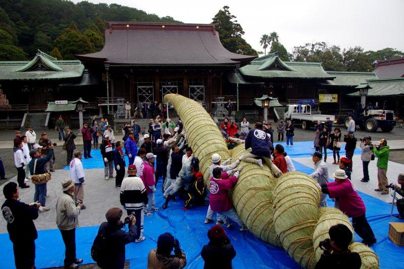 宮地嶽神社 大しめ祭イベント公式 福岡県の観光 旅行情報サイト「クロスロードふくおか」