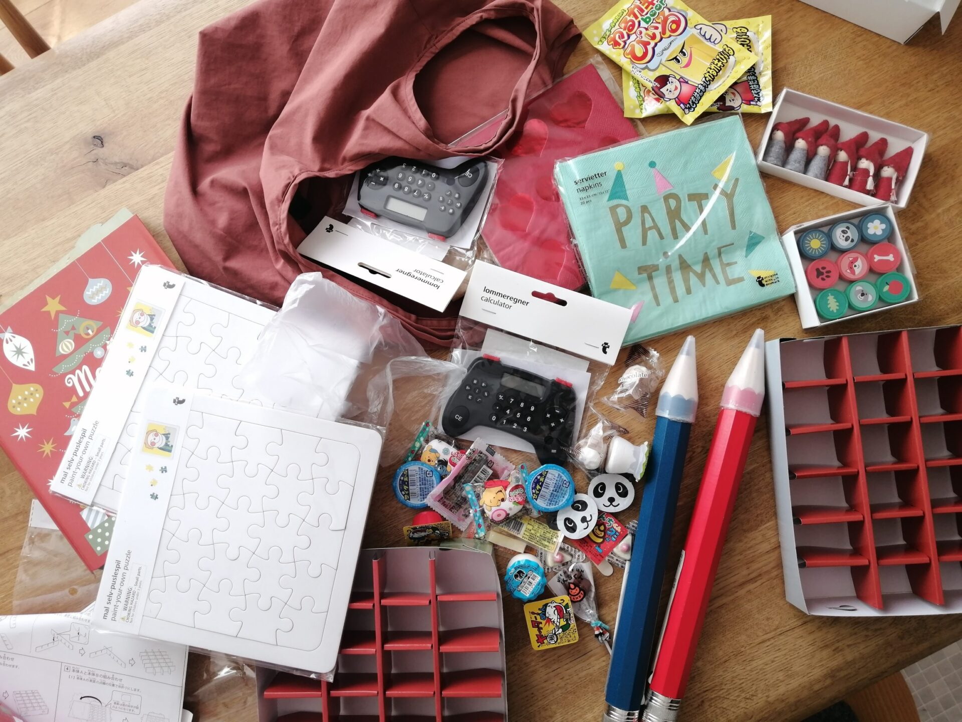 おすすめお菓子のアドベントカレンダー3選＆100均で手作り材料を揃えてクリスマス東京イベントプラス親子で楽しいお得な週末お出かけ情報