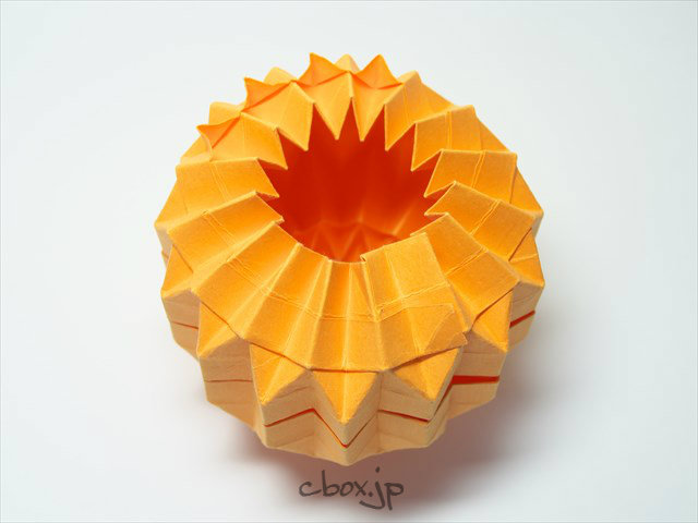 ハロウィン折り紙 幻想的⭐︎カボチャのおばけのキャンドルホルダーの作り方かぼちゃのランタンの立体的な折り方