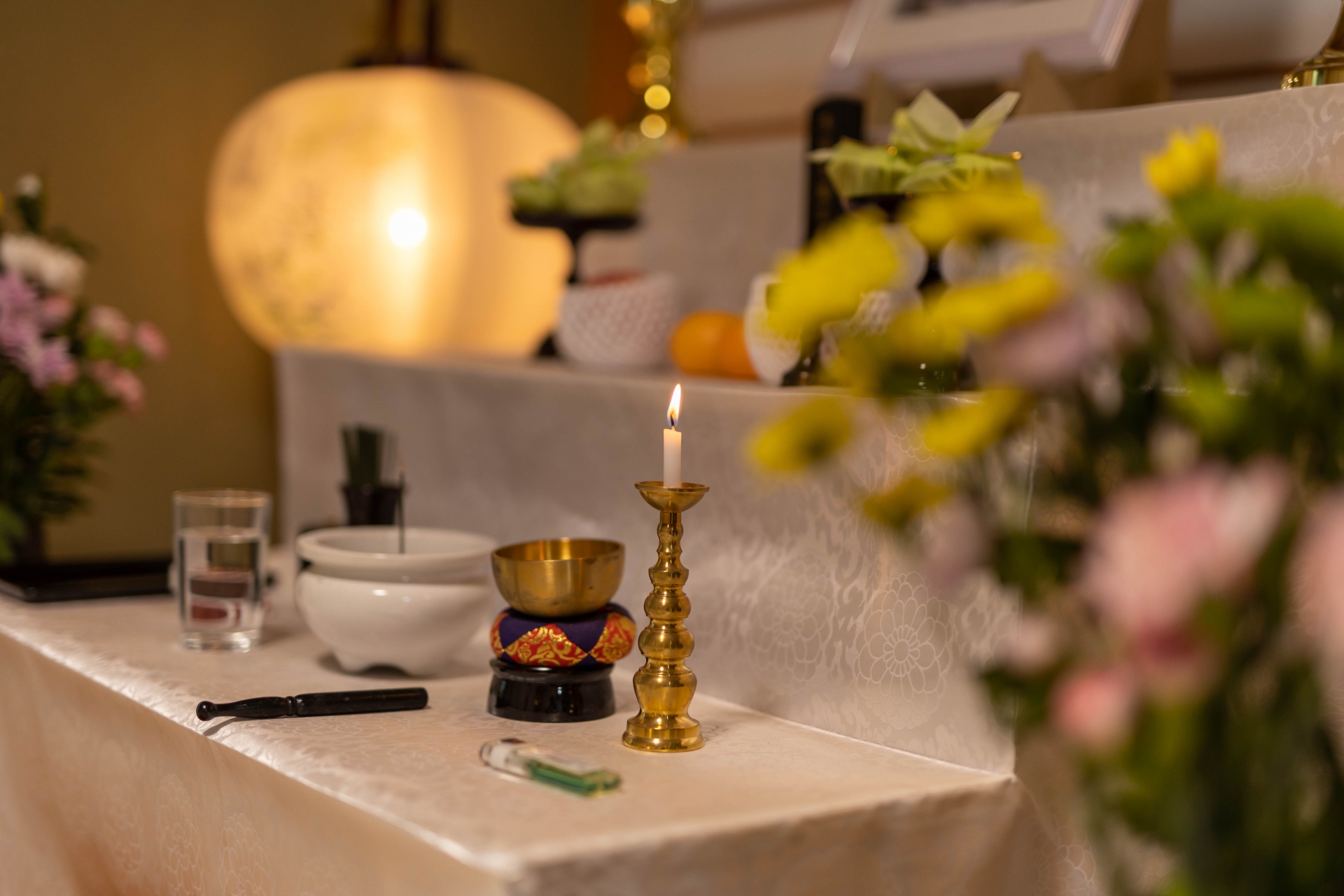 四十九日法要を自宅で～準備するものや家族のみで行う場合のマナー小さなお葬式