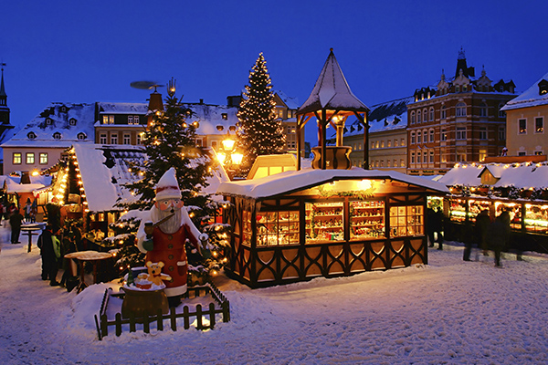 クリスマス 街並み」の64万点のロイヤリティフリー画像、写真素材、絵Shutterstock