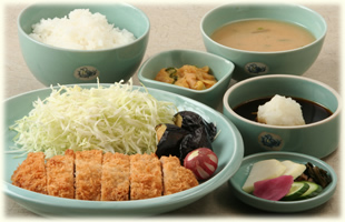 カフェでほっと一息の写真・画像素材-Snapmart スナップマート