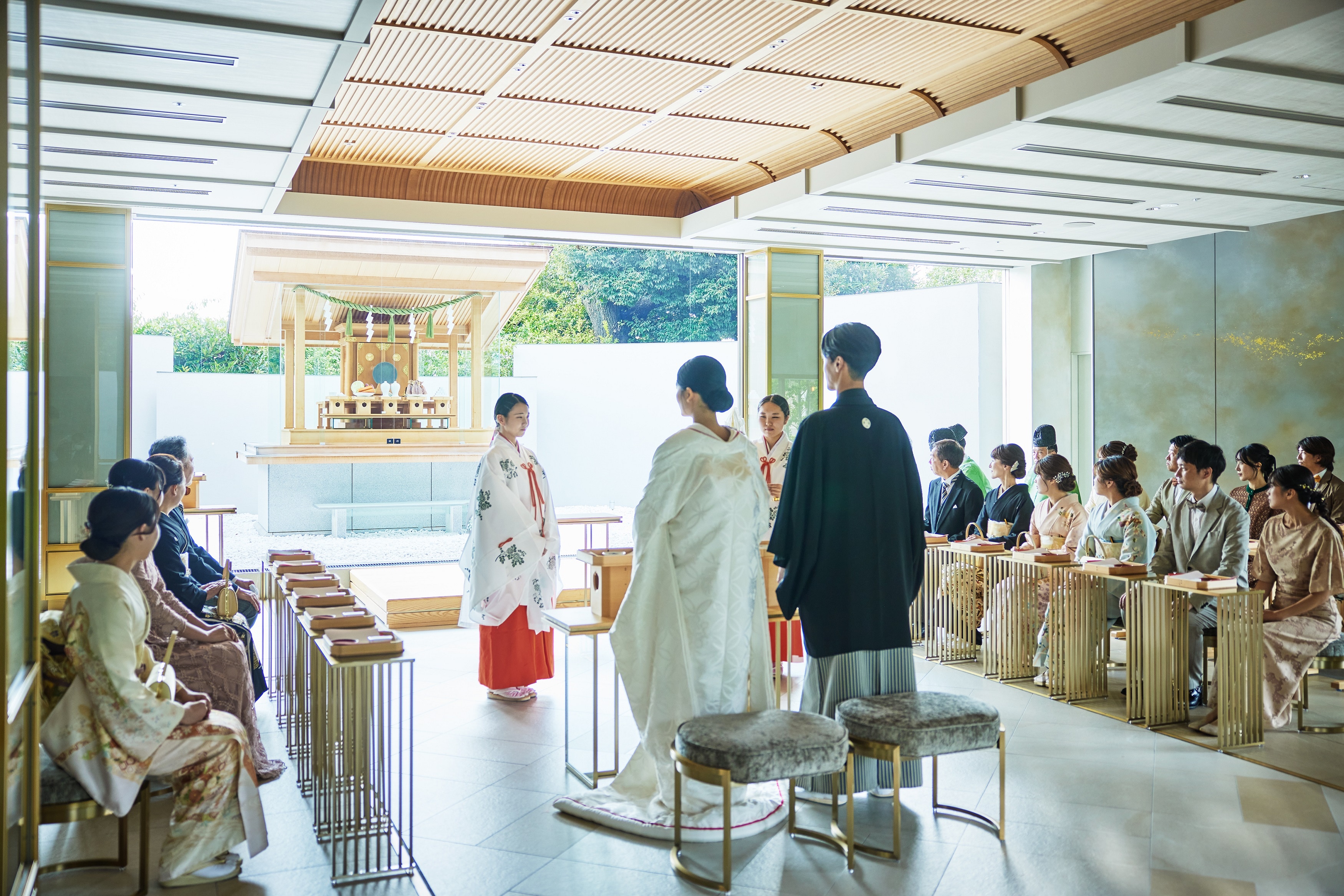 和婚・神前式をお考えの方へ 日本の伝統的な挙式のご紹介スタッフブログ大正ロマンな鎌倉の結婚式場・和婚ウェディングは萬屋本店