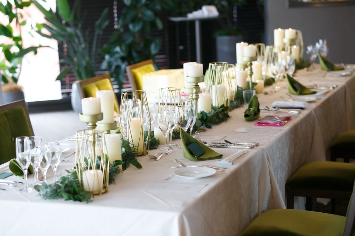 花以外もステキ。テーブルコーディネイトの結婚式アイデア集