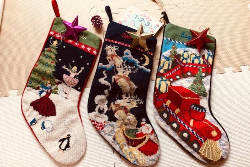 AmazonGiDoKe クリスマス 靴下 大きい 飾り 22cm×15cm サンタ ソックス プレゼント パーティー用品 暖炉飾り 壁掛け 壁吊り下げ 窓 玄関 装飾用クマ頭並行輸入品クリスマス雑貨おもちゃ