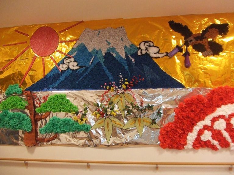 140 件の「お正月飾り デイサービス」や「お正月」のアイデアを見つけましょうお正月 飾り、正月、折り紙 お正月 など