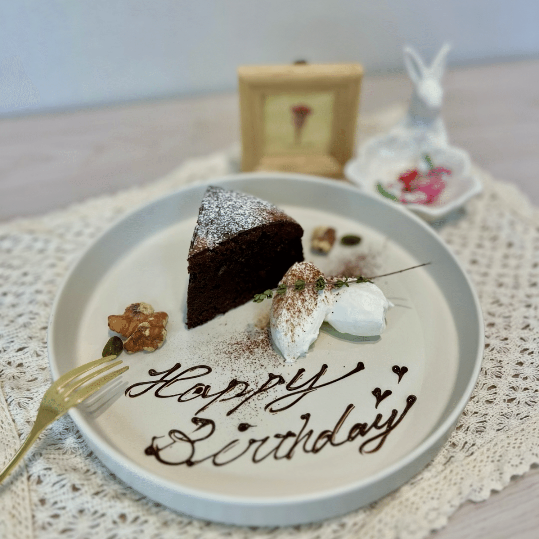 アンパンマンプレートを誕生日に作ったよ！はらぺこあおむしも紹介しちゃう☆ - 選びながら生きていく☆
