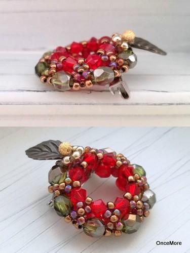 ☆9 5 再入荷☆ チューブクロッシェで編むリースブローチ～クリスマス～作家：ビーズパフェ 岡本恵子アイテムで探す,アクセサリーキット, ブローチ,クリスマスBeadsMania