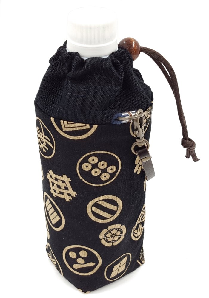 ハンドメイドペットボトルカバーの通販 by なゆりな's shopラクマ