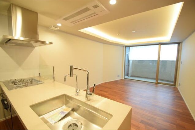 クリスマス特集 第３回 いろいろな言語で「メリークリスマス！」「学びの危機」：Counter Learning Crisis Project-学びづらさに向き合う子どもたちの「学びの灯」のために